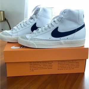 W Nike Blazer Mid ‘77 size 6.5